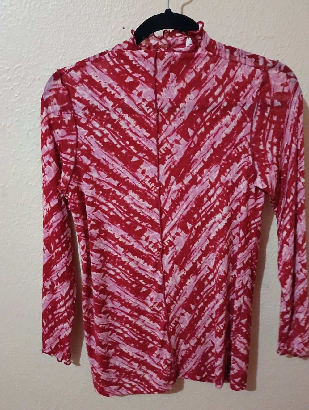 LOGO Layers Size XS Sheer Long Sleeve Top